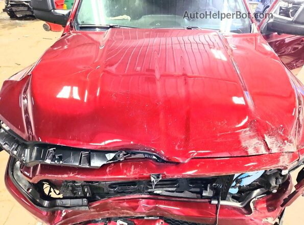 1C6SRFFP2TN159249 2026 RAM 1500 Красный Вид задней части салона