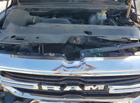 1C6SRFFT0KN511367 2019 RAM 1500 Silver უკანა სალონის ხედი