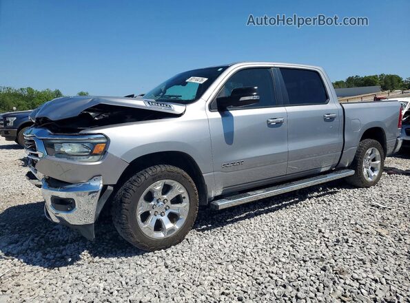 1C6SRFFT0KN511367 2019 RAM 1500 Silver წინა მარცხენა ხედი სამი მეოთხედიდან