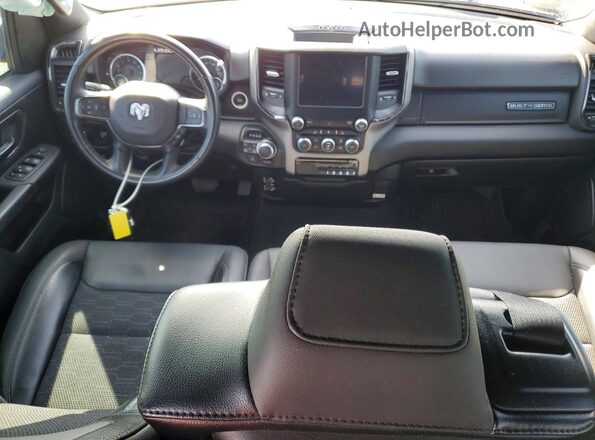 1C6SRFFT2PN574977 2023 RAM 1500 Синий Вид панели приборов