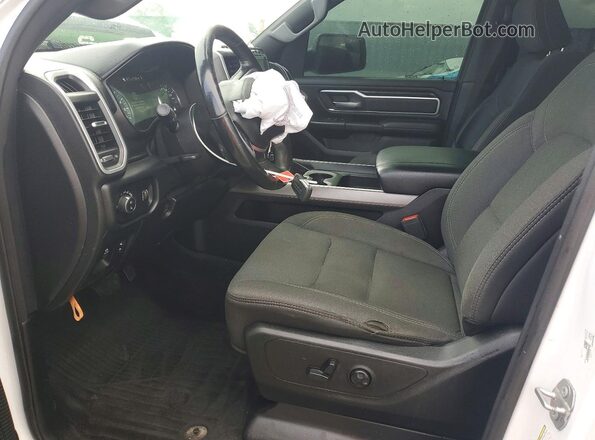 1C6SRFFT3LN419994 2020 RAM 1500 White Вид салону спереду