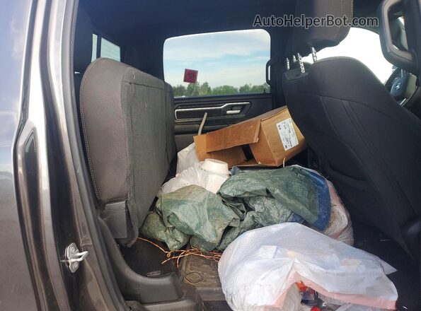 1C6SRFFT3TN252276 2026 RAM 1500 Серый Вид задних сидений