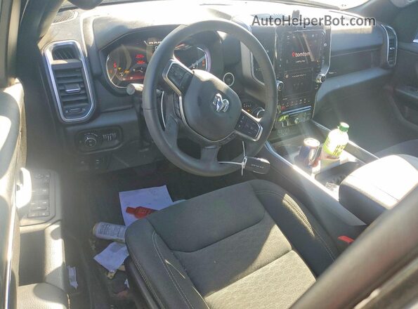 1C6SRFFT3TN252276 2026 RAM 1500 Серый Вид панели приборов