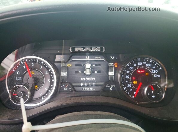 1C6SRFFT4KN856188 2019 RAM 1500 Red Вид щитка приладів
