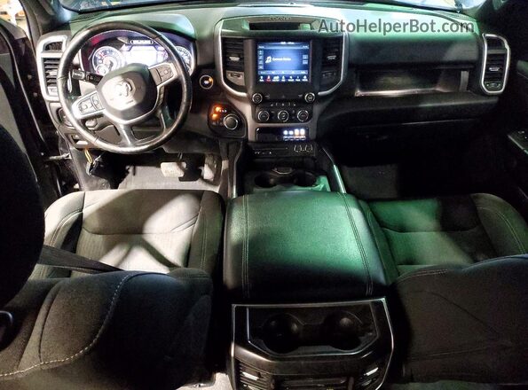 1C6SRFFT7KN899584 2019 RAM 1500 Black Вид панелі приладів