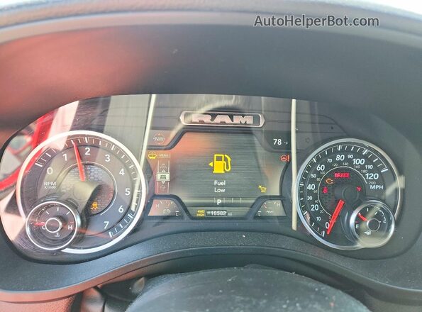 1C6SRFGP5SN692466 2025 RAM 1500 Красный Вид щитка приборов