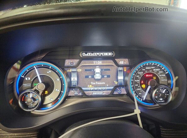 1C6SRFHM2NN154123 2022 RAM 1500 Черный Вид щитка приборов