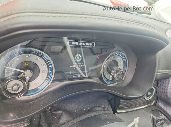 1C6SRFHT0KN669933 2019 RAM 1500 Black Widok zestawu wskaźników