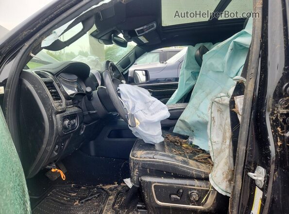 1C6SRFHT0KN669933 2019 RAM 1500 Black Widok wnętrza z przodu