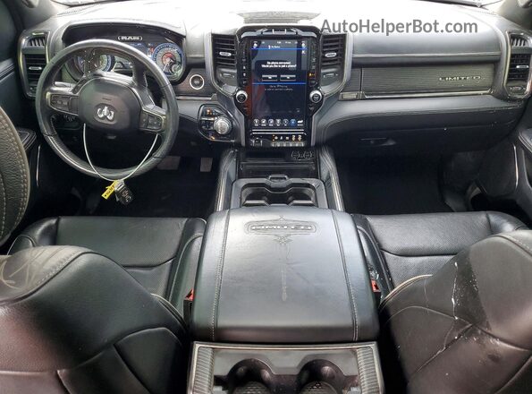 1C6SRFHT1LN220021 2020 RAM 1500 Бордовый Вид панели приборов