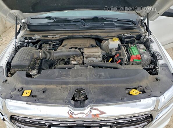 1C6SRFHT2KN620118 2019 RAM 1500 Белый Вид задней части салона