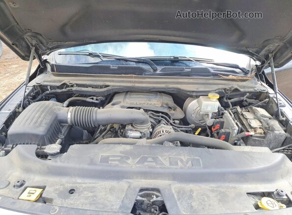 1C6SRFHT3LN254848 2020 RAM 1500 Black Widok wnętrza z tyłu