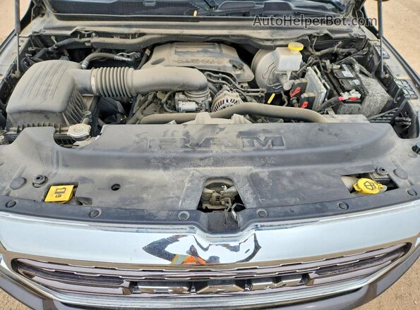1C6SRFHT7LN266906 2020 RAM 1500 Серый Вид задней части салона