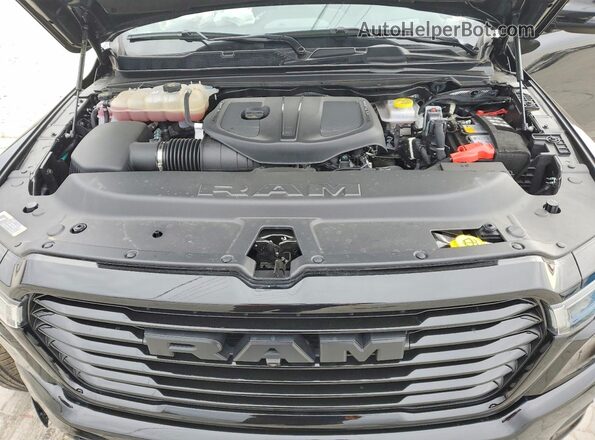 1C6SRFJP0SN692187 2025 RAM 1500 Black Widok wnętrza z tyłu