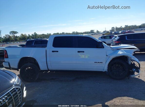 1C6SRFJP3SN752155 2025 RAM 1500 Белый Вид задней части салона