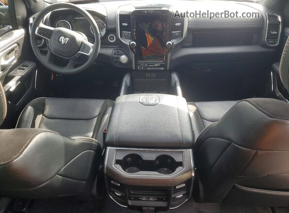 1C6SRFJP4SN582470 2025 RAM 1500 Черный Вид панели приборов
