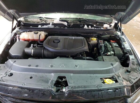 1C6SRFJP7SN553125 2025 RAM 1500 Серебряный Вид задней части салона