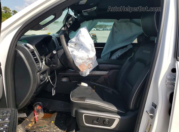 1C6SRFJP9SN766495 2025 RAM 1500 White Vista interior delantera