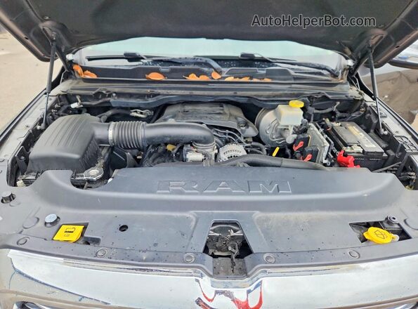 1C6SRFJT2KN513614 2019 RAM 1500 Серый Вид задней части салона