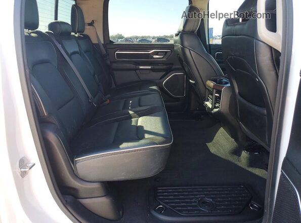 1C6SRFJT3NN222012 2022 RAM 1500 White Հետևի նստատեղերի տեսք