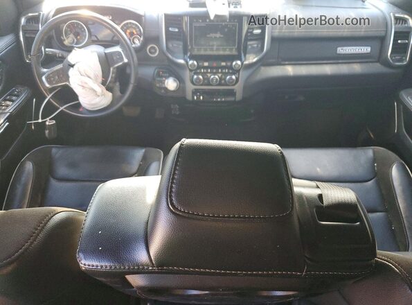 1C6SRFJT3RN178678 2024 RAM 1500 Black Vista del salpicadero