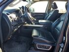 2022 Ram 1500 Laramie Черный vin: 1C6SRFJT8NN163085