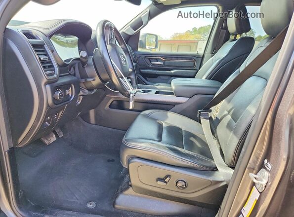 1C6SRFLT4MN762349 2021 RAM 1500 Серый Вид салона спереди