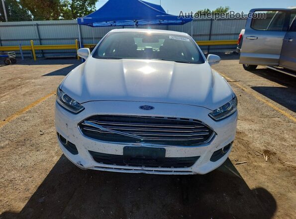1FA6P0HD2G5111083 2016 FORD FUSION White Widok z przodu