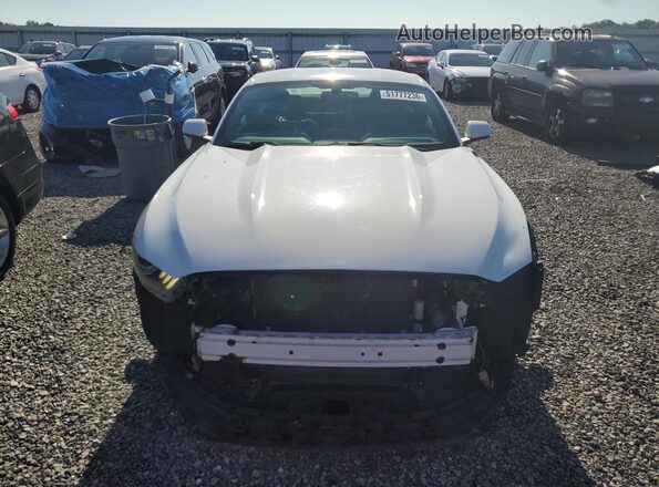 1FA6P8AMXG5265226 2016 FORD MUSTANG Белый Вид спереди
