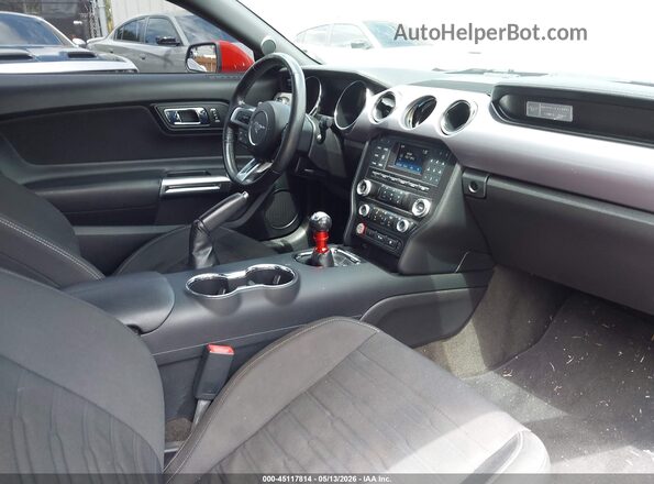 1FA6P8CF0H5312005 2017 FORD MUSTANG Red Vista interior delantera