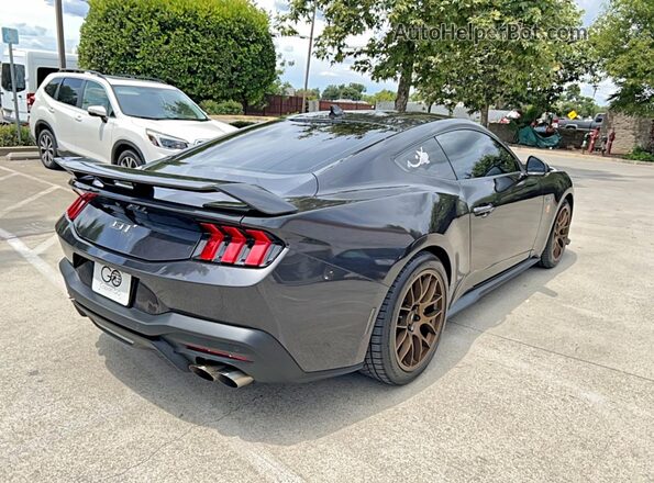1FA6P8CF0R5414566 2024 FORD MUSTANG Серый Передняя правая четверть