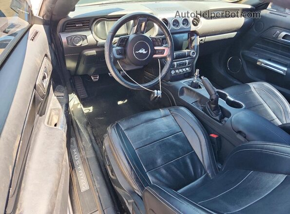 1FA6P8CF2M5107957 2021 FORD MUSTANG Gray Widok deski rozdzielczej