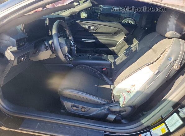 1FA6P8CF2R5430283 2024 FORD MUSTANG Black Widok wnętrza z przodu