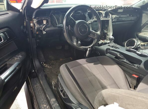 1FA6P8CF6J5159183 2018 FORD MUSTANG Черный Вид панели приборов