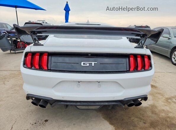 1FA6P8CF8N5136302 2022 FORD MUSTANG White Widok z tyłu