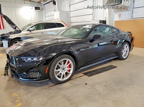 1FA6P8CF8R5400799 2024 FORD MUSTANG Черный Передняя левая четверть