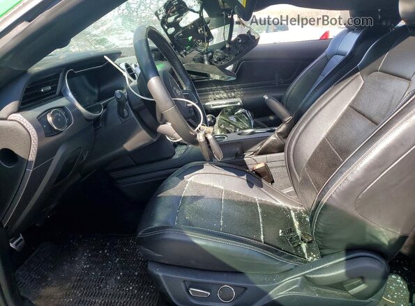 1FA6P8CF9K5200567 2019 FORD MUSTANG Зеленый Вид салона спереди