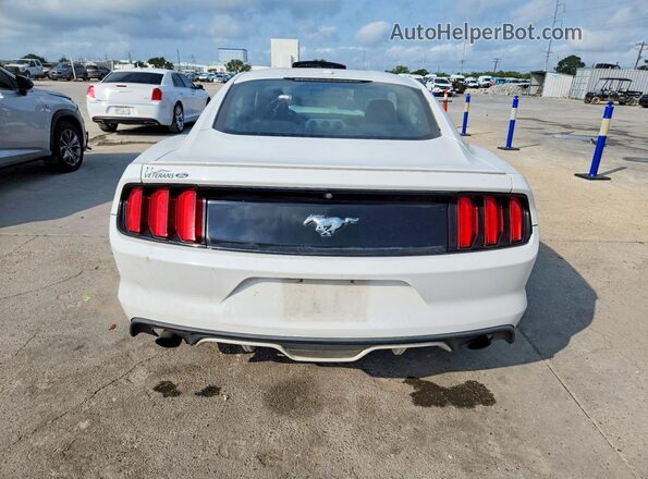 1FA6P8TH0G5289034 2016 FORD MUSTANG Белый Вид сзади