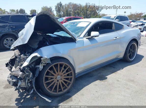 1FA6P8TH3G5317733 2016 FORD MUSTANG Серебряный Передняя левая четверть