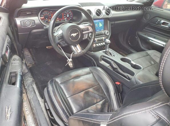 1FA6P8TH4L5188248 2020 FORD MUSTANG Красный Вид панели приборов