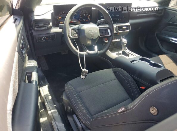 1FA6P8TH6S5131774 2025 FORD MUSTANG Белый Вид панели приборов