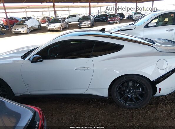 1FA6P8TH7R5131793 2024 FORD MUSTANG Белый Панорамный вид салона 360°