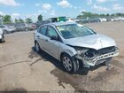 2016 Ford Focus S Серебряный vin: 1FADP3E20GL389987