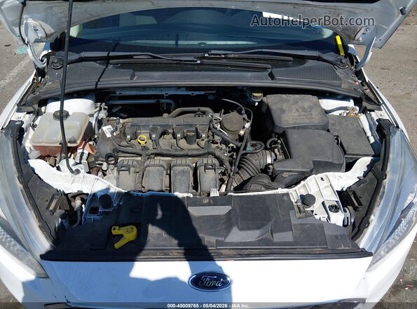 1FADP3E22GL206847 2016 FORD FOCUS Белый Вид сзади