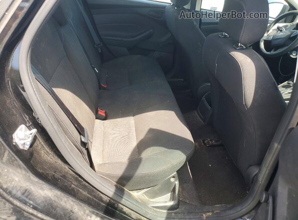 1FADP3E24JL307685 2018 FORD FOCUS Черный Вид задних сидений