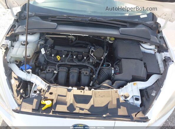 1FADP3E27GL219917 2016 FORD FOCUS Белый Вид сзади
