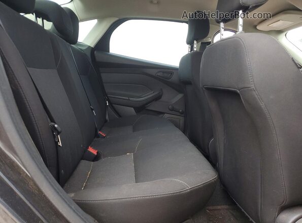 1FADP3E28GL281682 2016 FORD FOCUS Серый Вид задних сидений