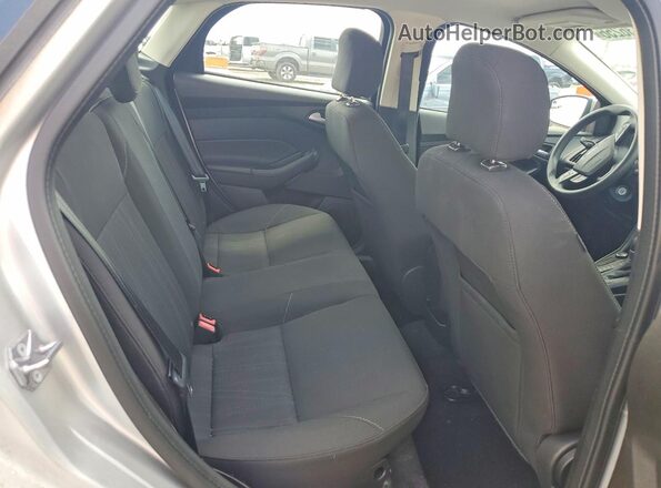 1FADP3F20GL348998 2016 FORD FOCUS Silver Vista de los asientos traseros