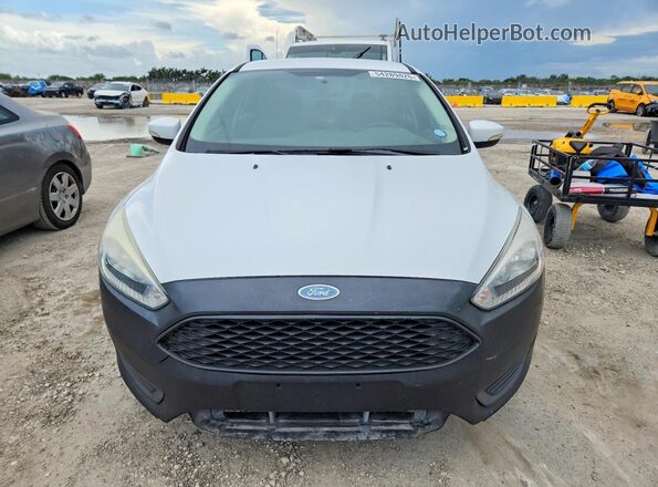 1FADP3F20HL275049 2017 FORD FOCUS Белый Вид спереди