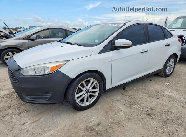 1FADP3F20HL275049 2017 FORD FOCUS Белый Передняя левая четверть